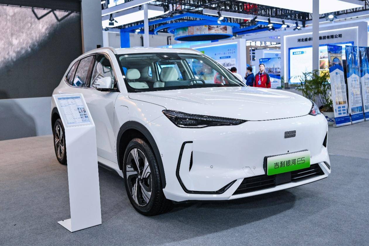 短刀才是新一代！吉利神盾短刀電池閃耀中國(guó)國(guó)際工業(yè)設(shè)計(jì)博覽會(huì)(圖4)