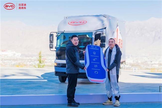 千里一箱油！2025款比亞迪T5DM拉薩出發(fā)縱橫中國！(圖2)