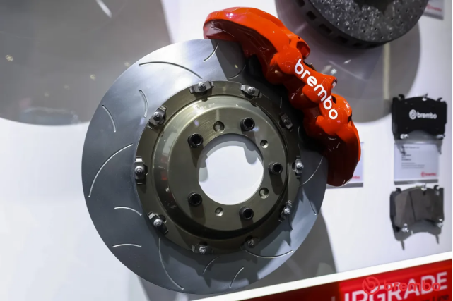 布雷博攜五大產(chǎn)品系列登陸2024上海法蘭克福汽配展(圖6) 布雷博攜五大產(chǎn)品系列登陸2024上海法蘭克福汽配展(圖6)