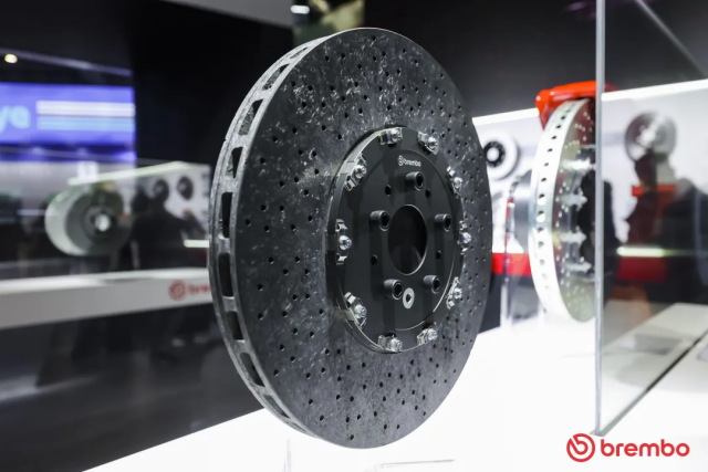 布雷博攜五大產(chǎn)品系列登陸2024上海法蘭克福汽配展(圖7) 布雷博攜五大產(chǎn)品系列登陸2024上海法蘭克福汽配展(圖7)