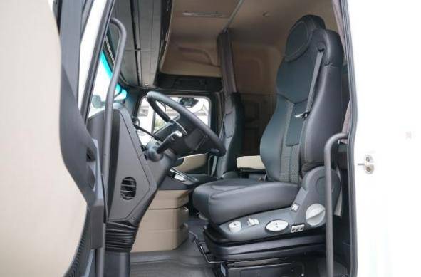 歐曼星翼氫燃料重卡上市，“氫”啟綠色運(yùn)輸新時(shí)代！(圖5)