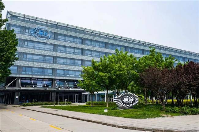 銷量起勢，北汽極狐2025展望更大飛躍