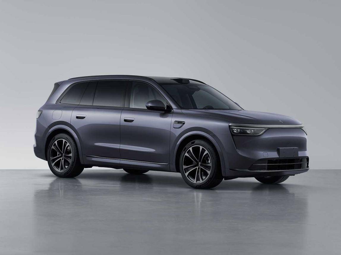 未來感爆棚！問界M8或成新能源市場新寵