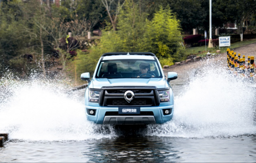 新年開(kāi)工就選金剛炮8AT 好開(kāi)、好用、好省心 助力用戶(hù)高效創(chuàng)富(圖2)