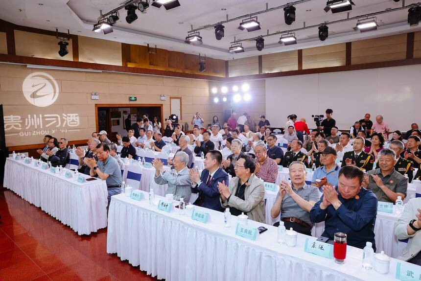 粽香墨韻迎端午 丹青妙筆書(shū)華章 中聯(lián)國(guó)興端午筆會(huì)在京舉行(圖2) 粽香墨韻迎端午 丹青妙筆書(shū)華章 中聯(lián)國(guó)興端午筆會(huì)在京舉行(圖2)