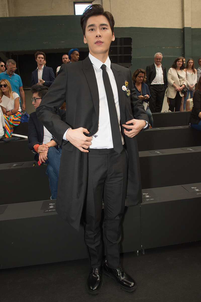 李易峰4990萬強(qiáng)制執(zhí)行事件解析:從明星光環(huán)到法律糾紛(圖3) 李易峰4990萬強(qiáng)制執(zhí)行事件解析:從明星光環(huán)到法律糾紛(圖3)