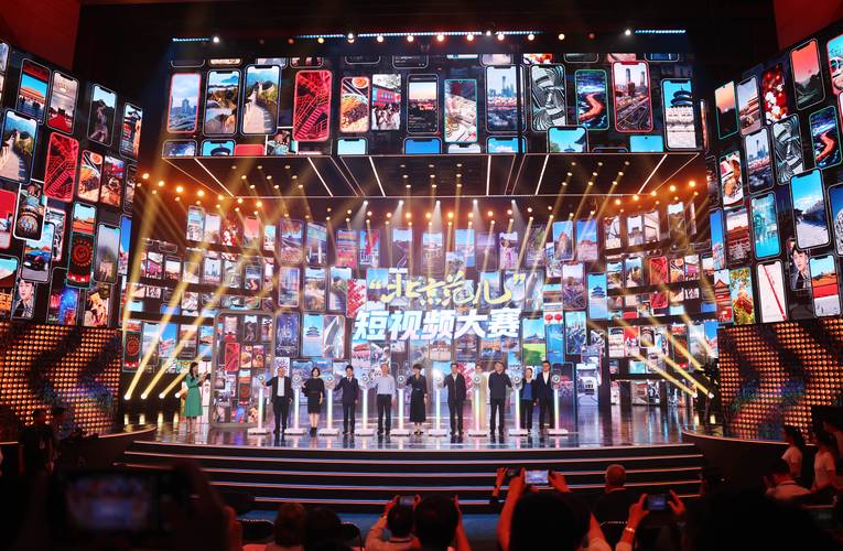 修車匠鴿哨視頻爆紅展現(xiàn)北京文化新魅力(圖1)