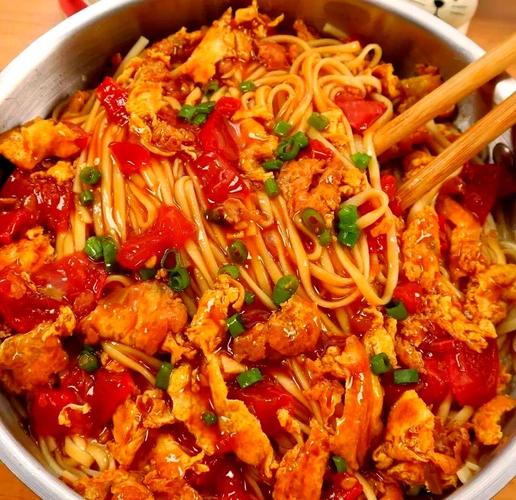 一碗6600萬(wàn)人熱愛(ài)的番茄湯面:解碼中國(guó)人的紅色面食情結(jié) (圖3) 一碗6600萬(wàn)人熱愛(ài)的番茄湯面:解碼中國(guó)人的紅色面食情結(jié) (圖3)