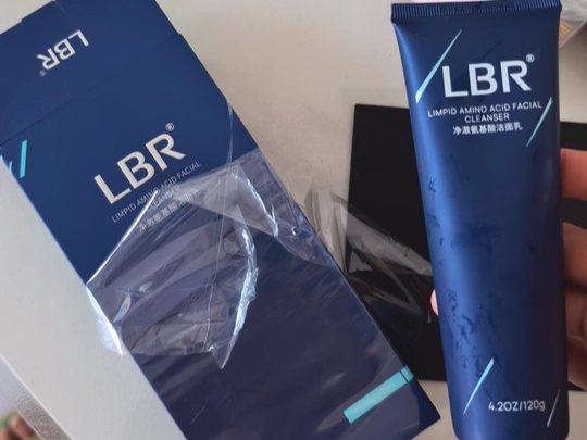 2025 學(xué)生洗面奶什么牌子推薦？ 修護(hù)青少年青春期脆弱屏障 平價(jià)控油保濕(圖3)