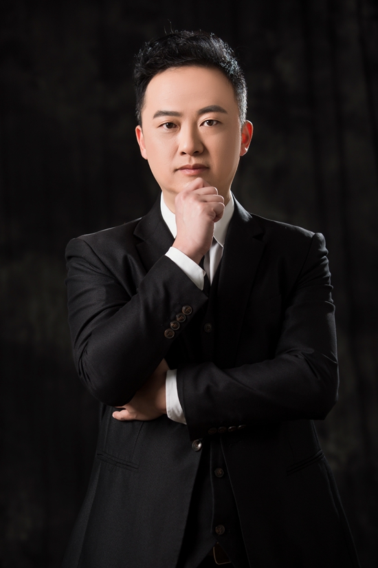 中國國學研修院研究員 靳凱