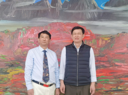 聯(lián)合國特別大使王鳳麟訪問云南大學昌新國際藝術學院，盛贊周昌新先生作品！